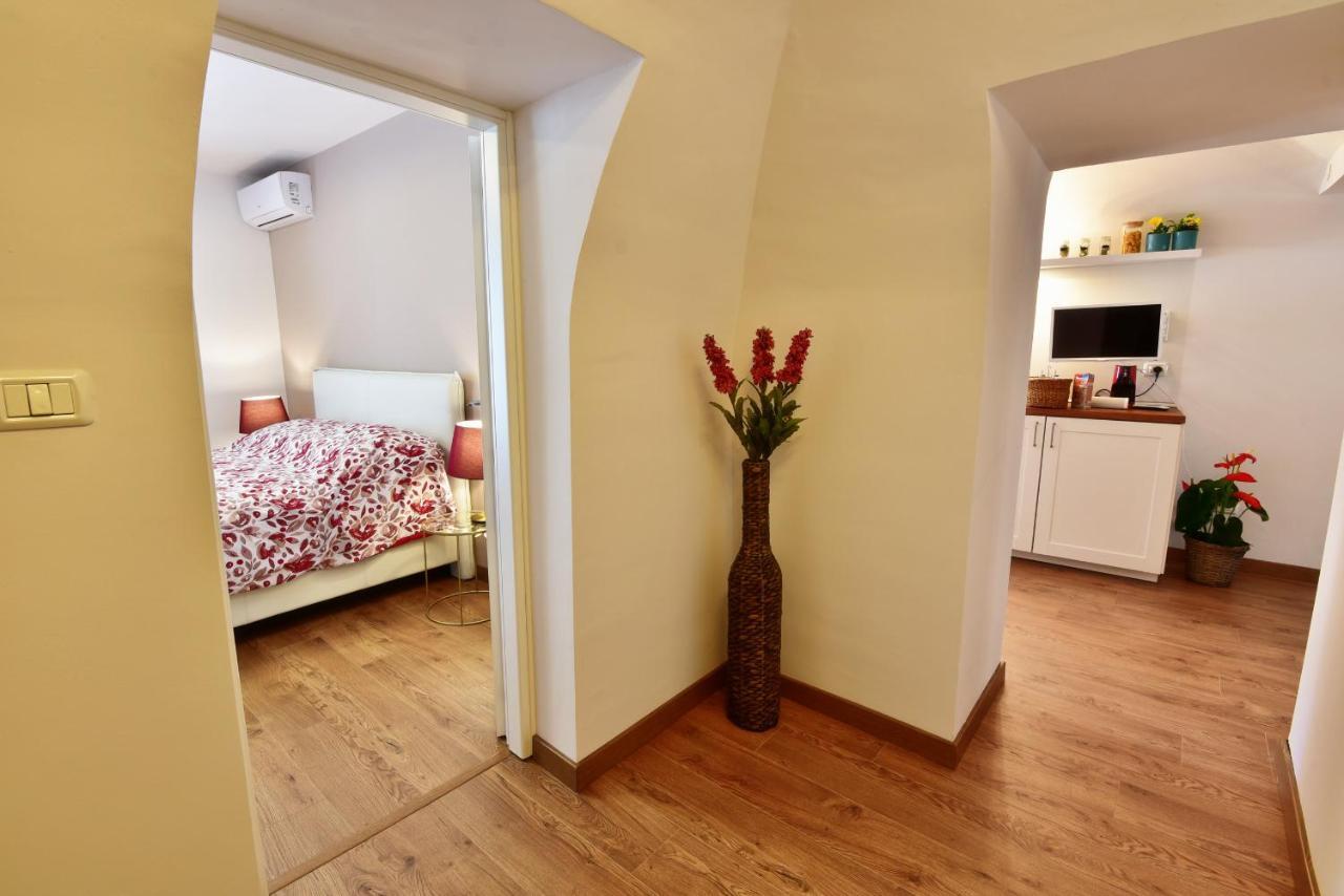 Badia Apartment Катания Экстерьер фото